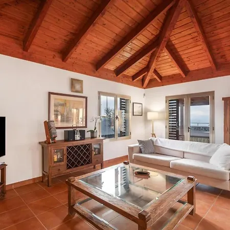 Semesterbostad Casa Tagoro, Facing The Ocean *